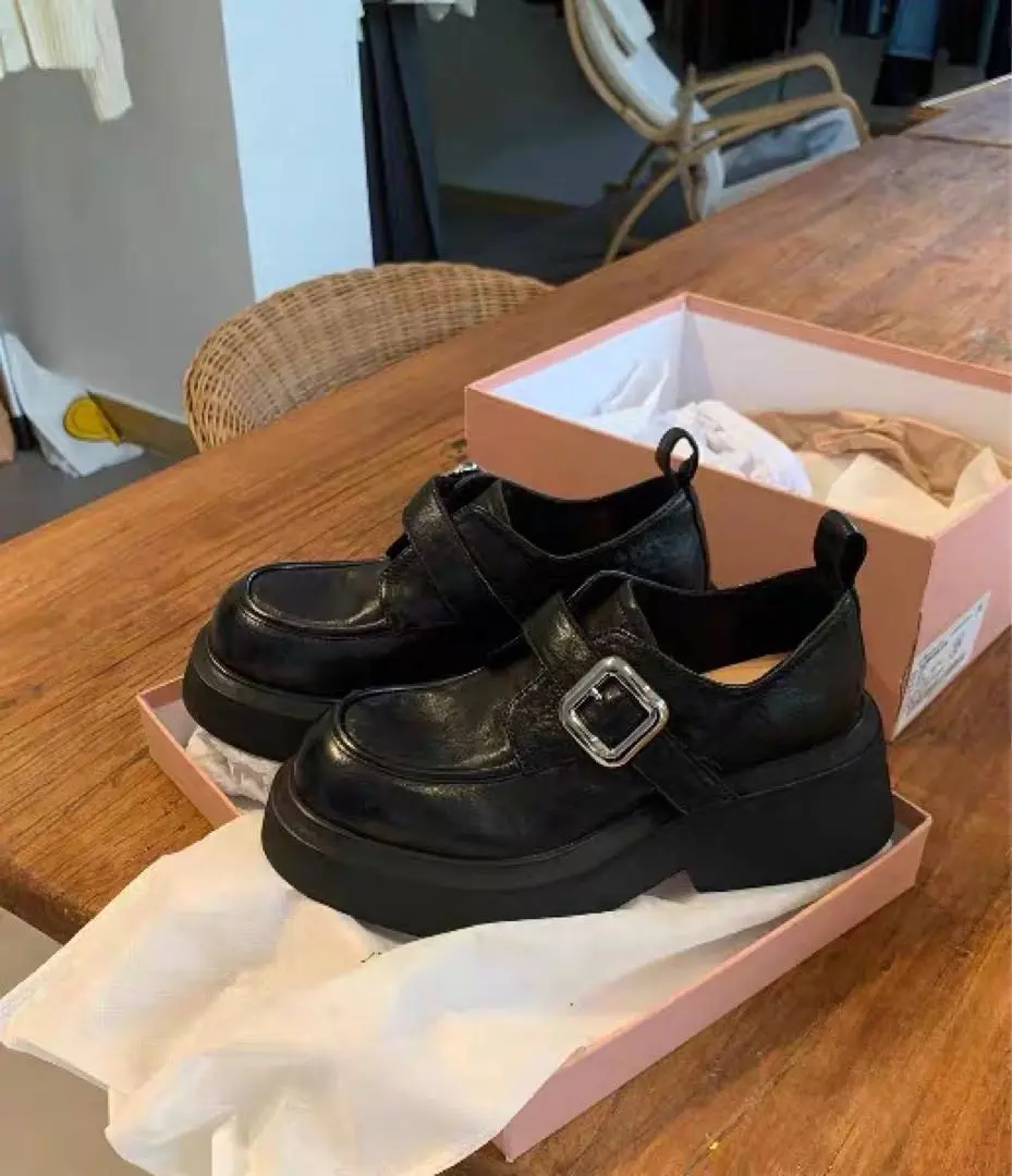 【特賣】厚底 真皮 瑪麗珍鞋 女款 35-40碼 的縮圖