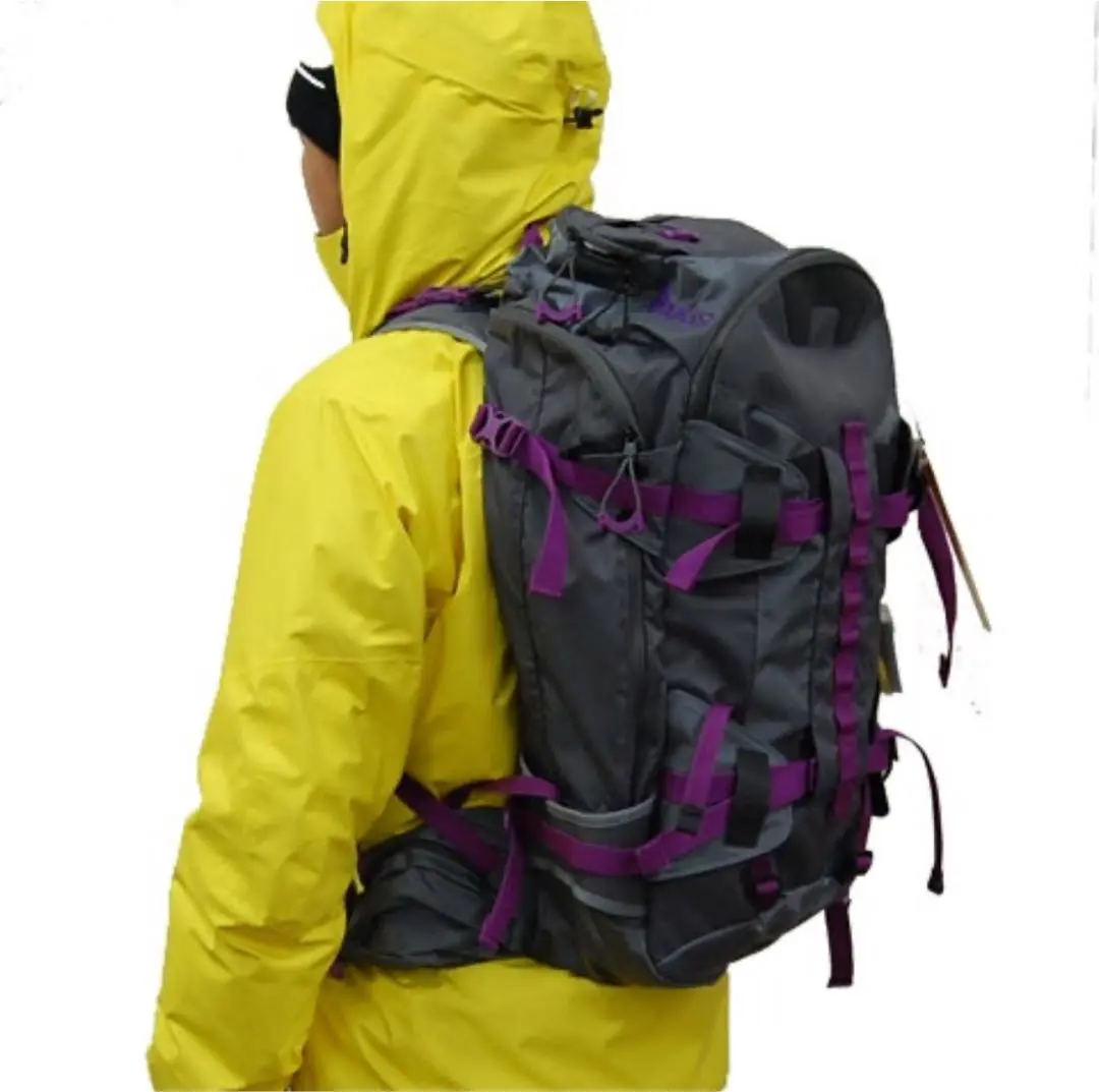BURTON AK457 藤原ヒロシ バックパック 美品黒/黄色 切っ 16～18L