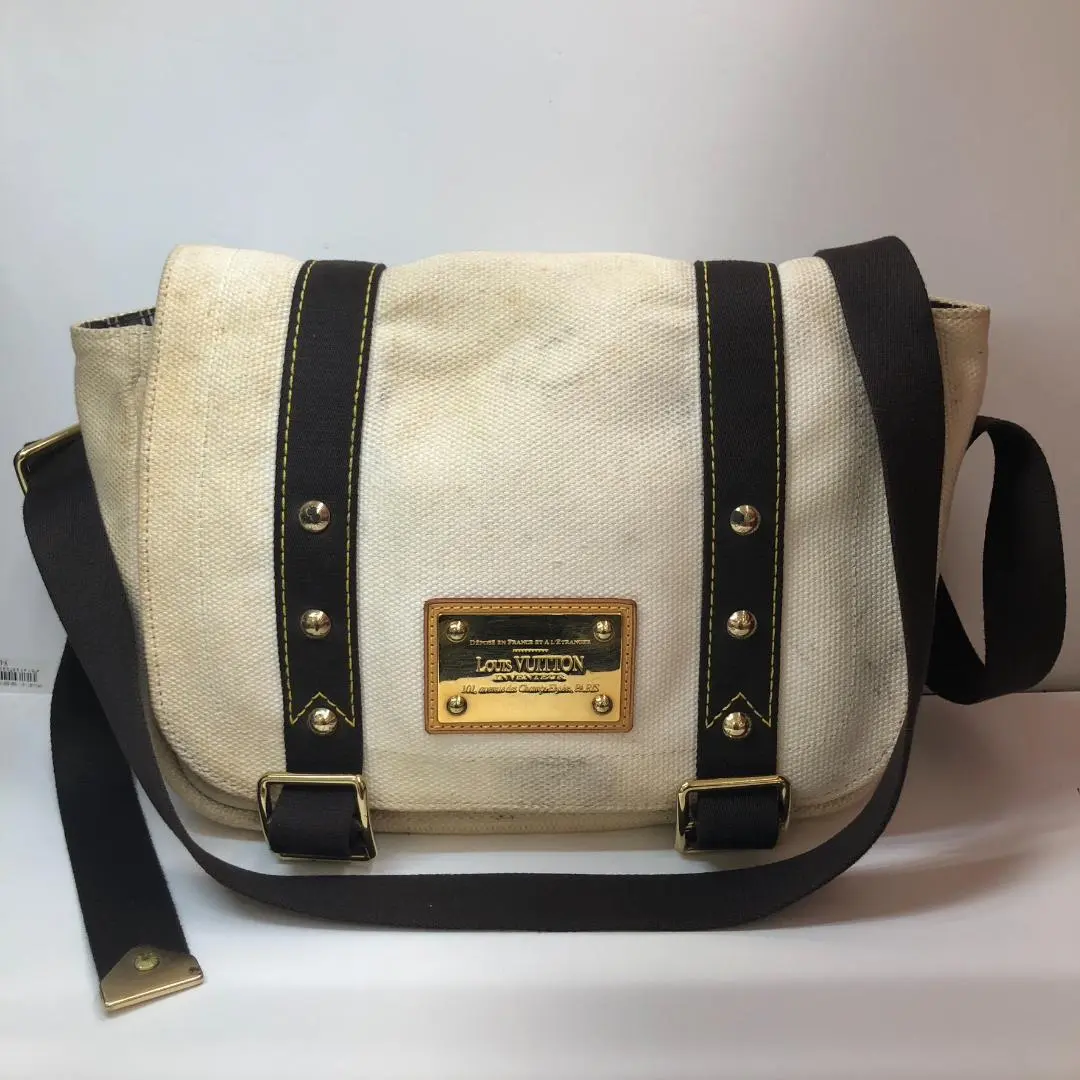 LOUIS VUITTON アンティグア ブザスPM ショルダーバッグ 斜め掛け LOUIS VUITTON アンティグア ブザスPM ショルダーバッグ 斜め掛け