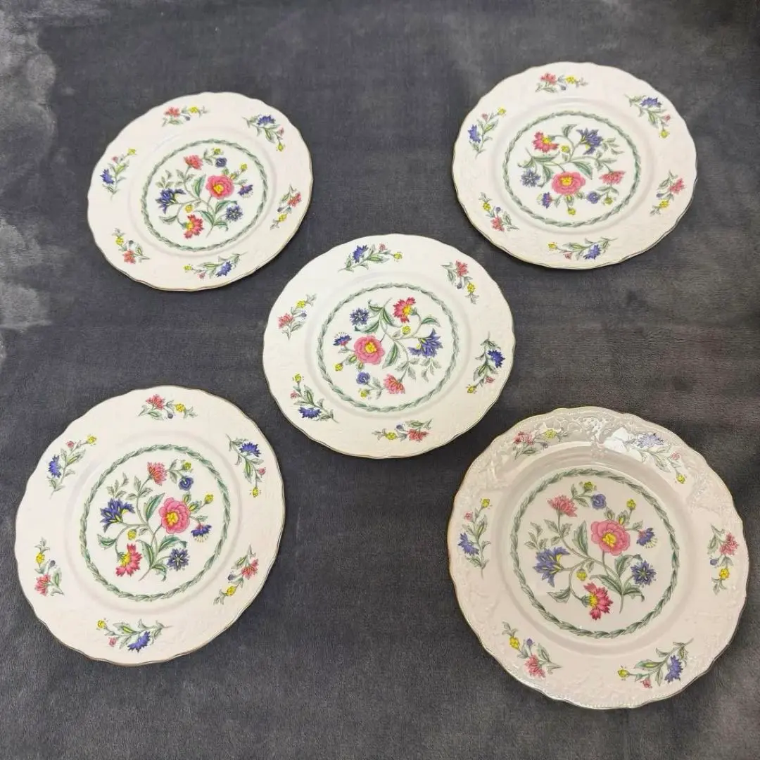 Thumbnail of MOMOYAMA Fine China Floral Pattern Plate Set of 5
