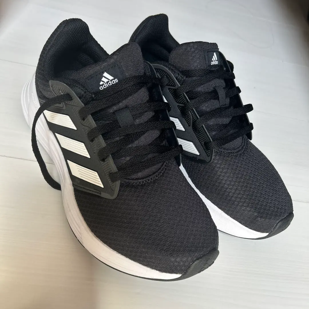Thumbnail of Adidas sneakers, 25cm