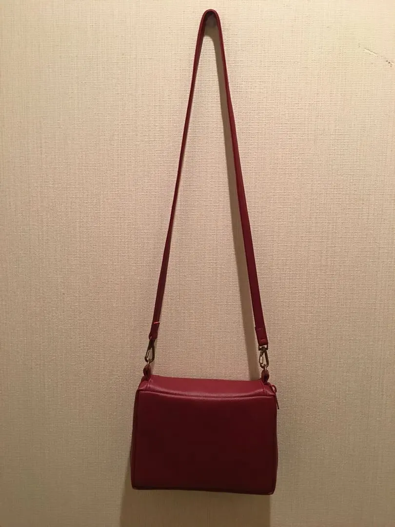 Thumbnail of New World Translation of the Holy Scriptures - Study Edition, Regular Size Cover, Shoulder Type