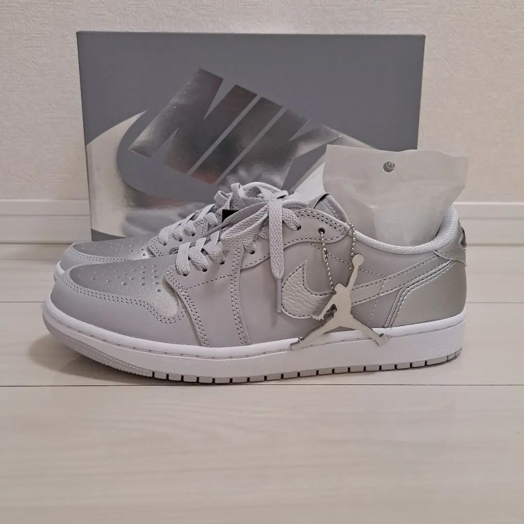 Thumbnail of New Nike Air Jordan 1 Retro Low OG, size 27.5