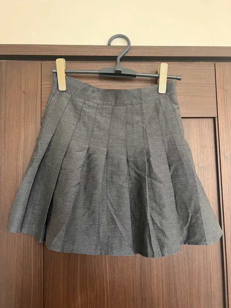 Thumbnail of Gray pleated mini skirt