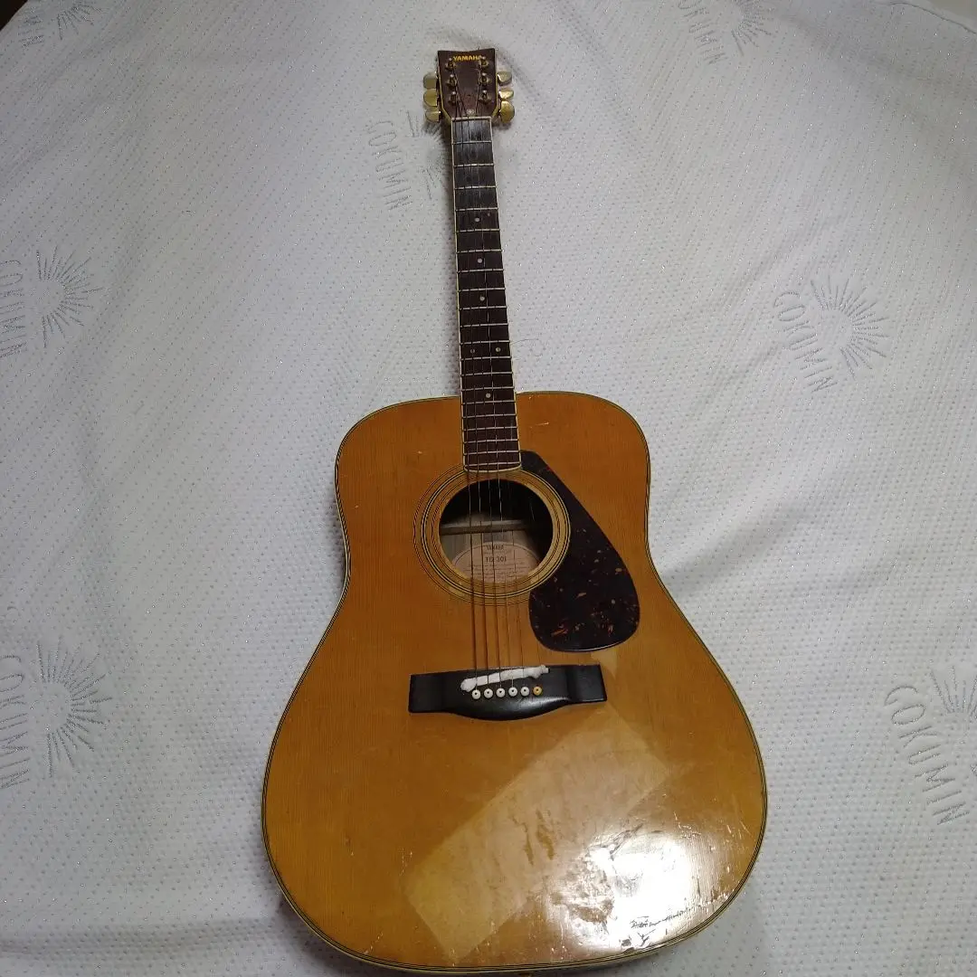 ヤマハ FG301B アコースティックギター (坂井泉水さん愛用？) ヤマハ FG301B アコースティックギター (坂井泉水さん愛用