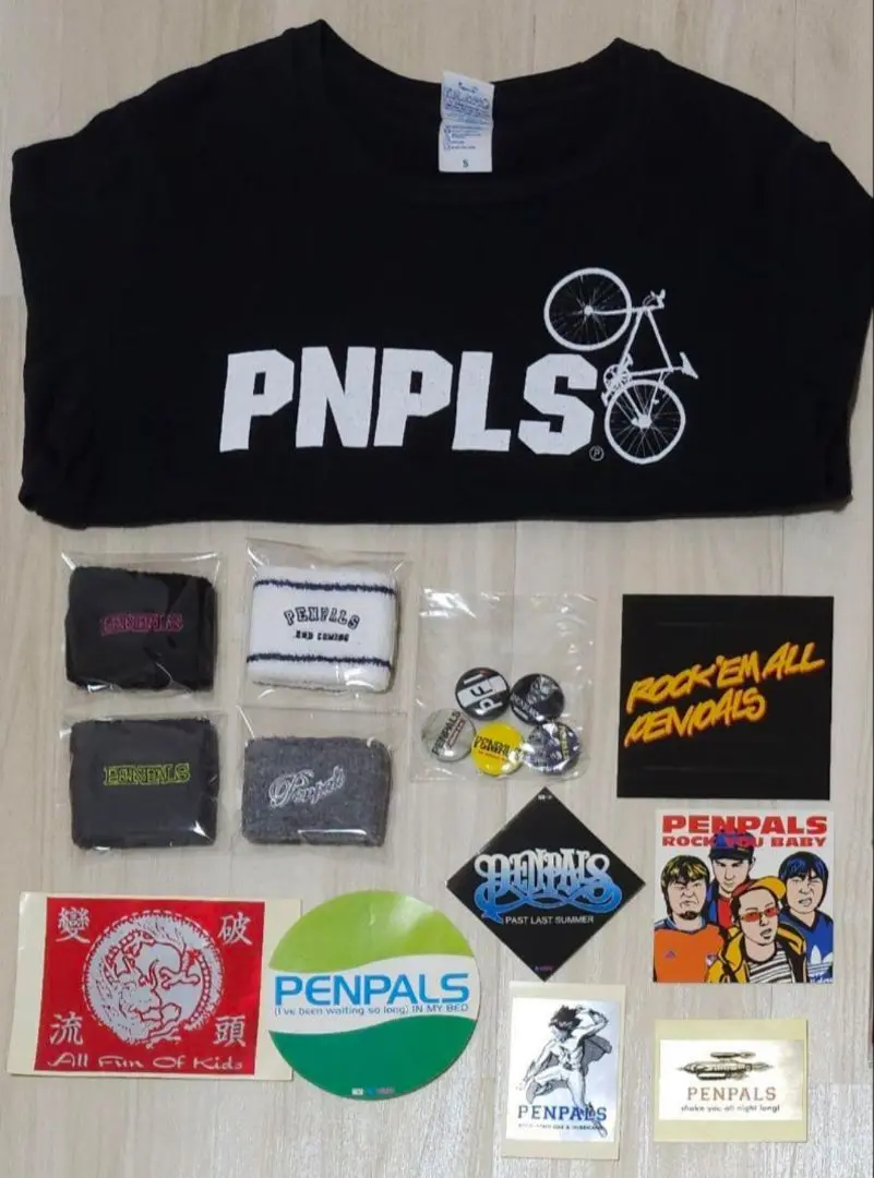 penpals Tシャツ Sサイズ ブラック　バンドT penpals Tシャツ Sサイズ ブラック バンドT | Shop at Mercari