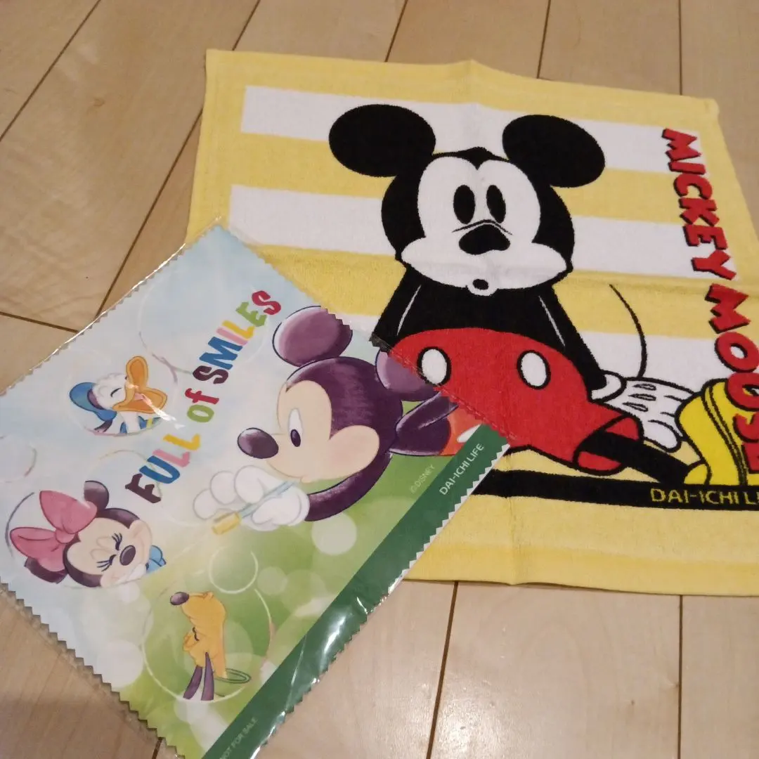 Thumbnail of Mickey Towel & Microfiber Cloth
