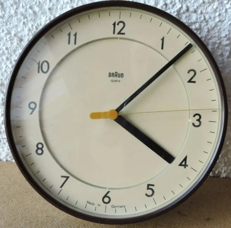 BRAUN 壁掛時計Type4861 BRAUN｜Wall Clock BC06/壁掛け時計 - CDC GENERAL STORE(シー