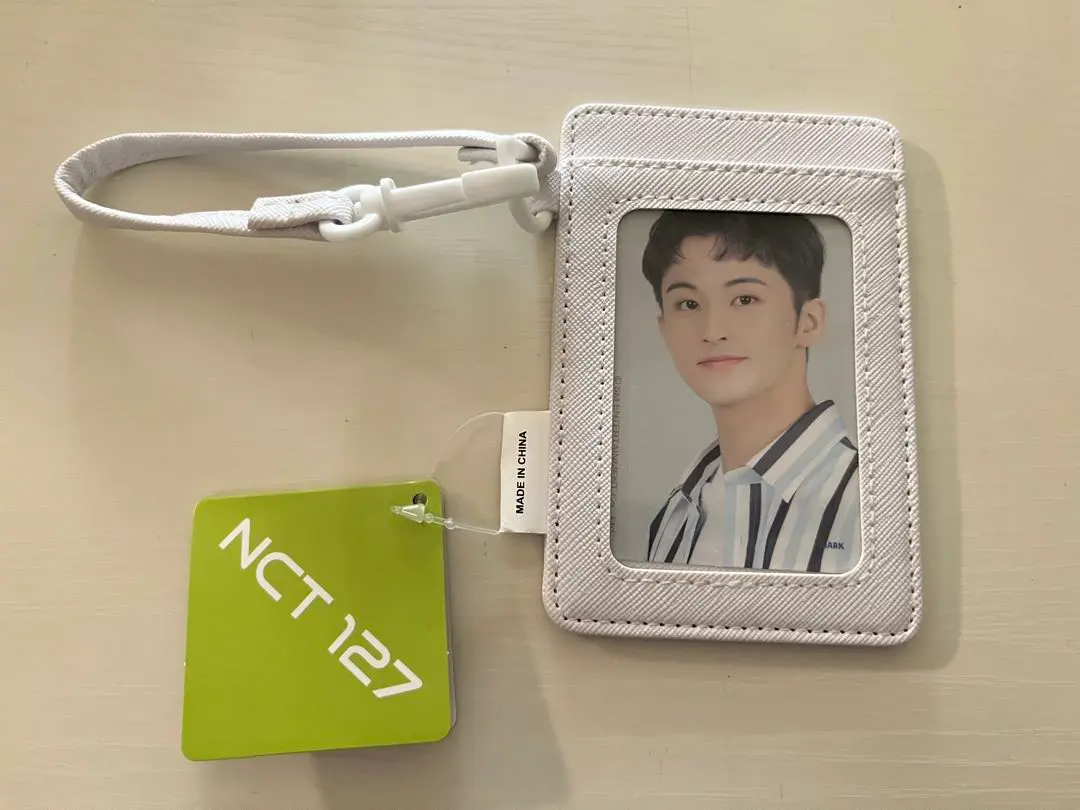 2025年最新】nct マーク パスケースの人気アイテム - メルカリ