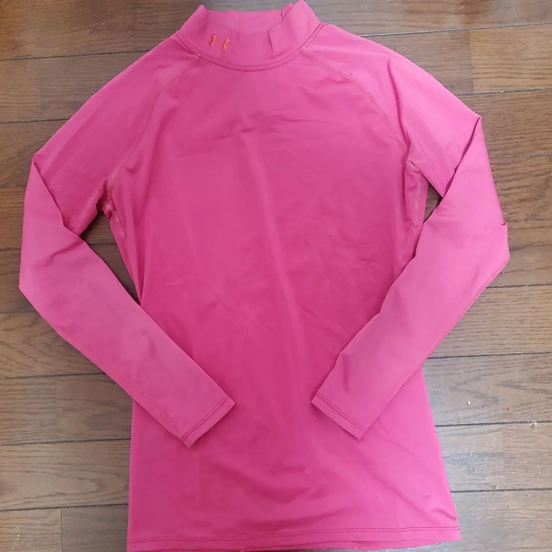 Thumbnail of Under Armour pink undershirt, size M