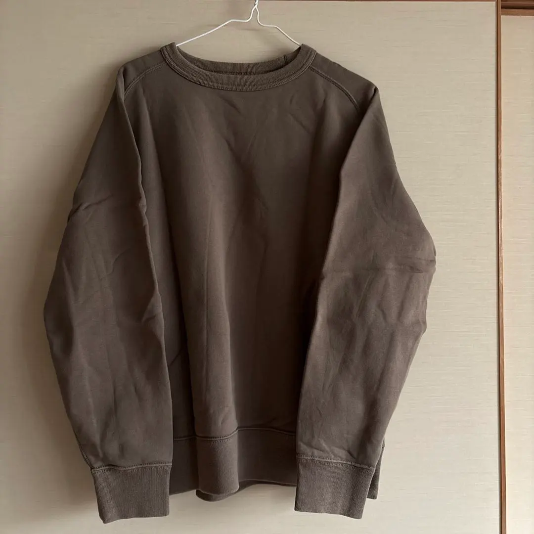 Thumbnail of UNIQLO U Wide Fit Sweatshirt, Khaki, L