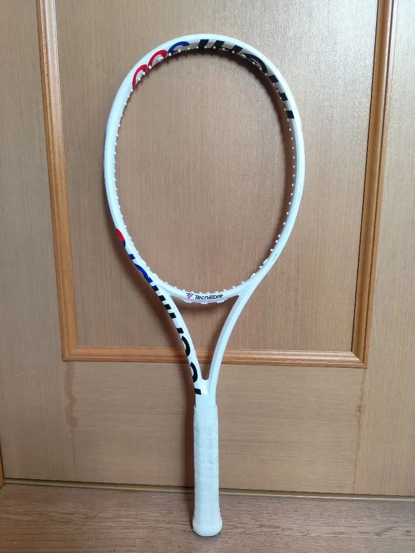 【美品】テクニファイバー　T-fight 300 isoflex   G2 Tecnifibre テクニファイバー T-Fight 300 Isoflex G2 硬式