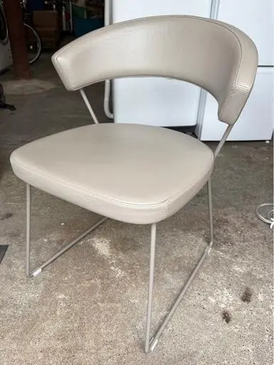 2025年最新】calligaris ダイニングチェアの人気アイテム - メルカリ