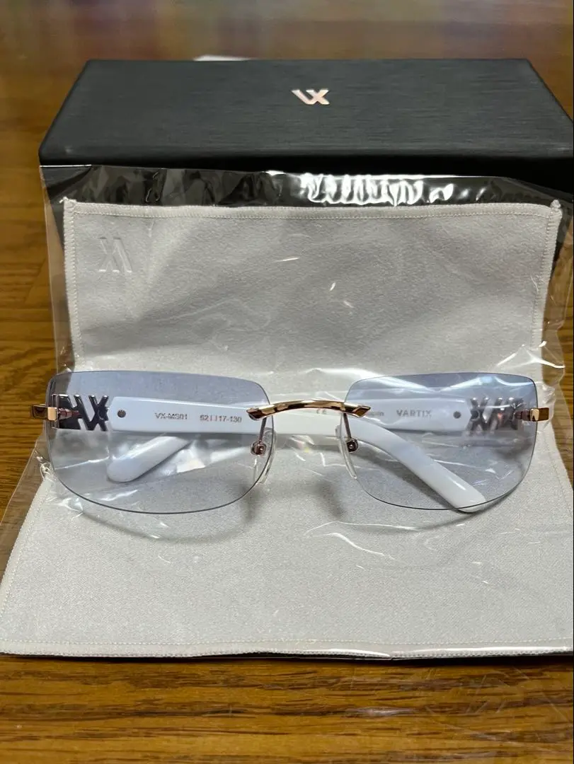 vartix リムレスメタルサングラス　GACKT着用 当選者限定】GACKT着用 VARTIX リムレスメタルサングラス 新品 希少
