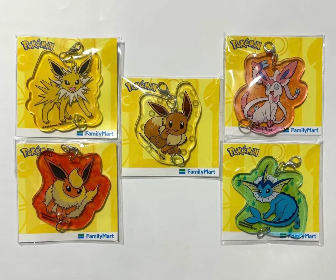 Thumbnail of Pokemon Famima Acrylic Keyholder First Edition Complete Set