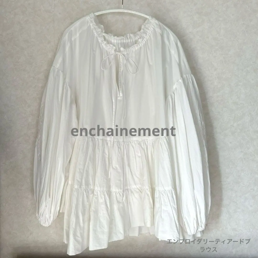enchainement エンブロイダリーティアードブラウス enchainement（アンシェヌマン）の「エンブロイダリーティアード