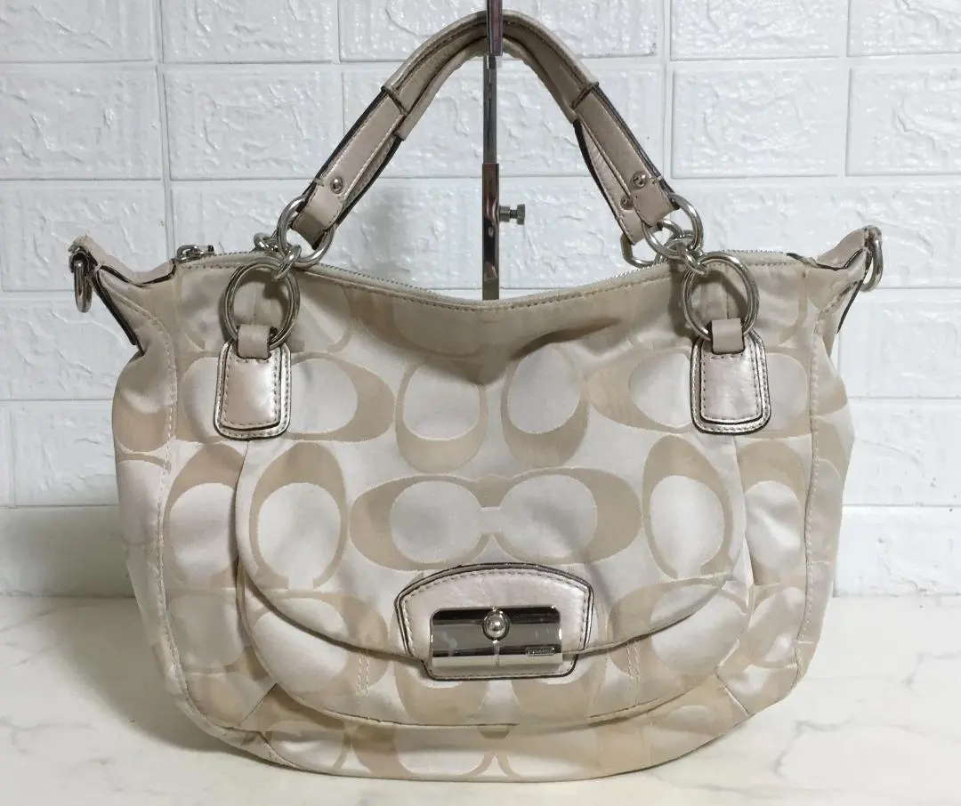 Thumbnail of no37756 COACH Coach 19333 Signature Tote Bag