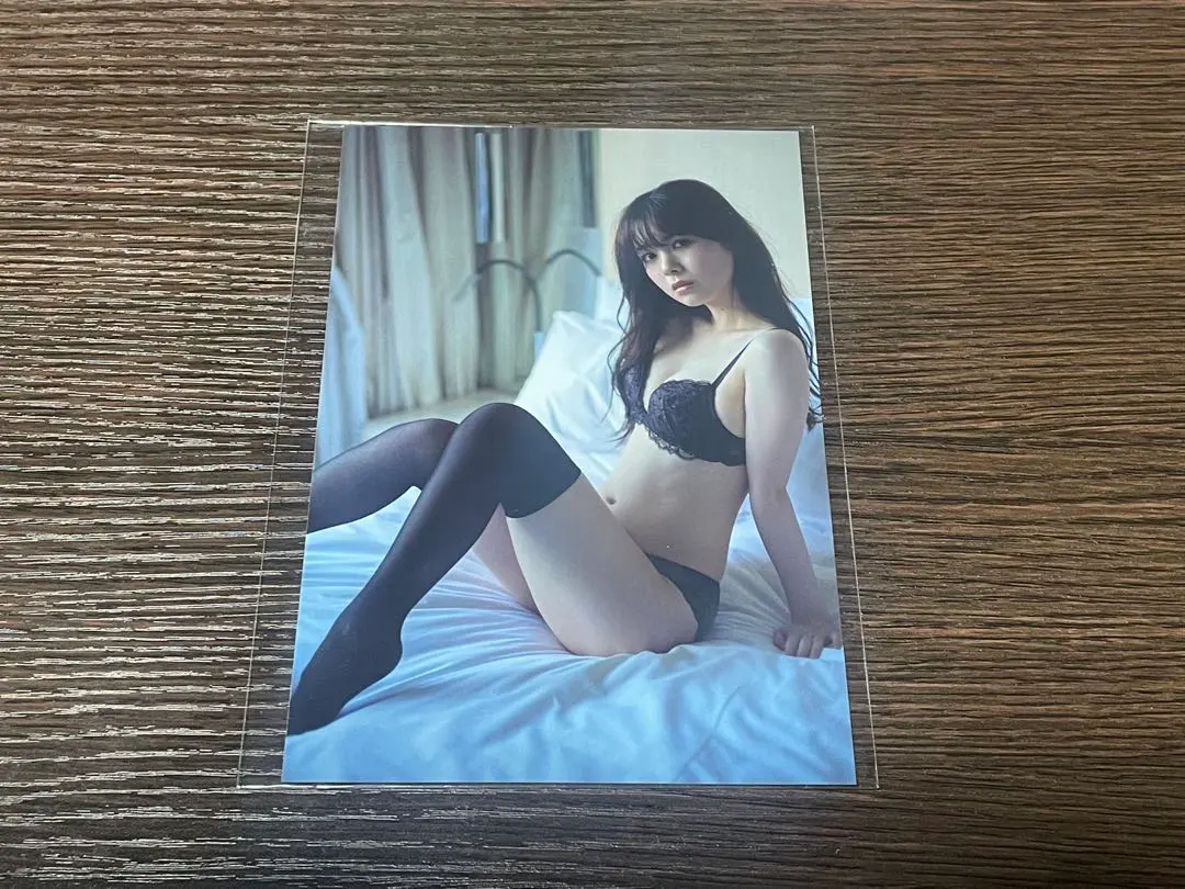 Thumbnail of Ayame Tsutsui 1st Photobook: Emotional Gap - Postcard