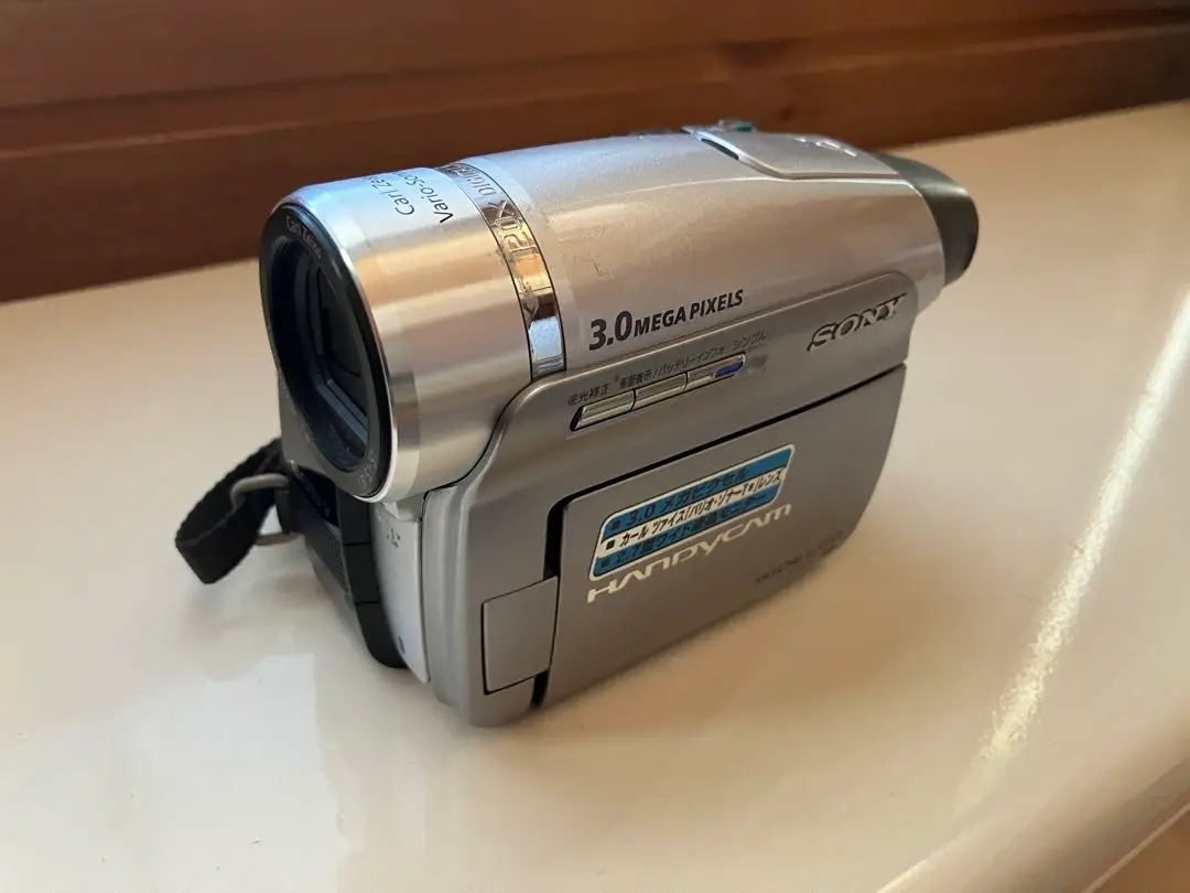 大幅値下げ【稼働確認済】Sony ハンディカム　DCR-HC96 Amazon.co.jp: SONY デジタルカメラビデオレコーダー シルバー