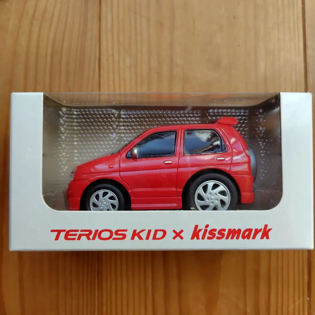 Terios Kid × kissmark ミニカー Amazon.co.jp: ミニカー ダイハツ テリオスキッド キスマーク