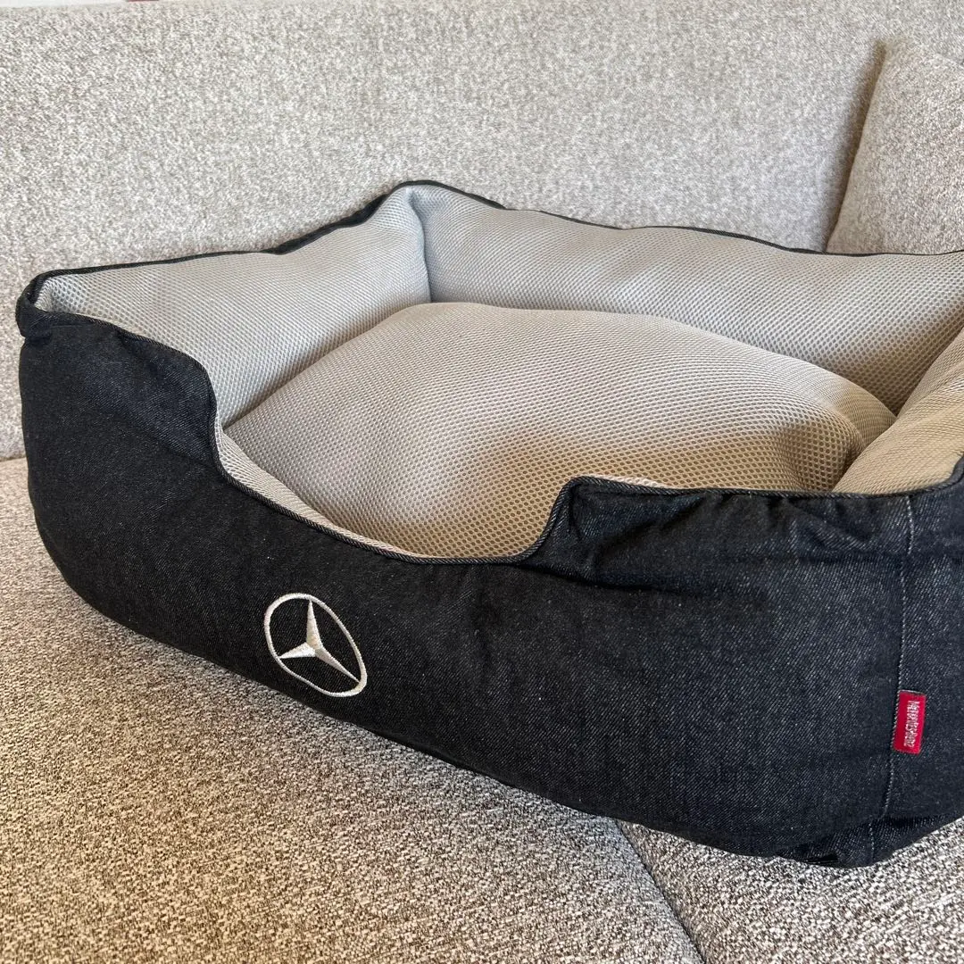 Mercedes-Benz ペットベッド・クッション Mercedes-Benz】ペット用ベッド デニム - 仙台市青葉区の犬用品