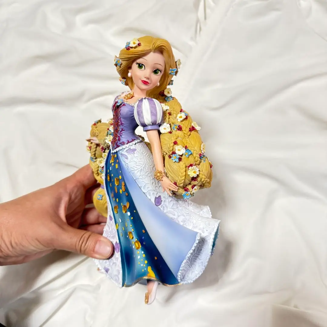 希少 ラプンツェル エネスコ ディズニーショーケース フィギュア エネスコ enesco. ディズニーショーケース Disney Showcase