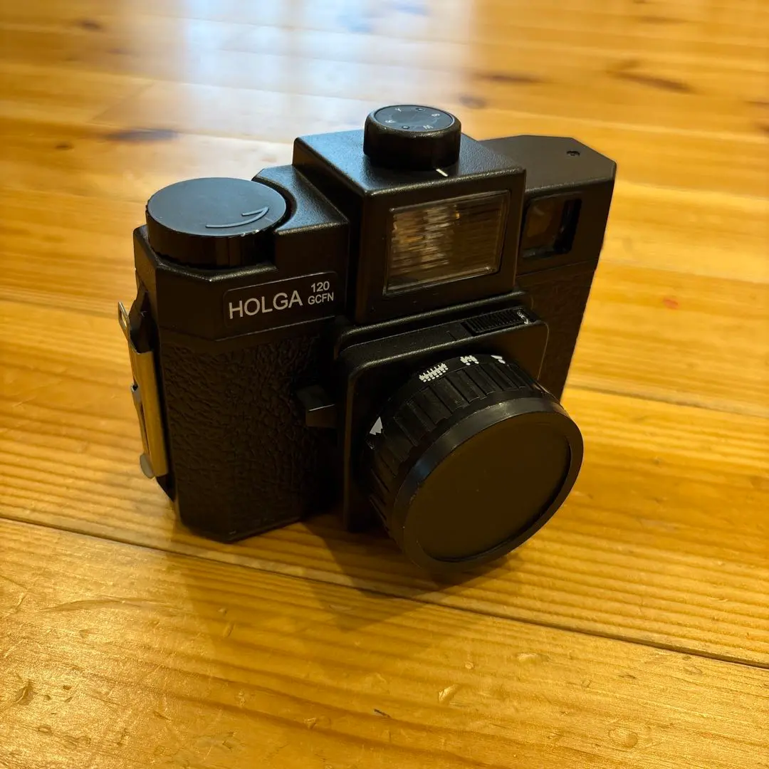 未使用品！【HOLGA 120 GCFNSET トイカメラ (ブラック)】 HOLGA 120GCFN ¥3,480（中古 フィルムカメラ 中判 スクエア トイ