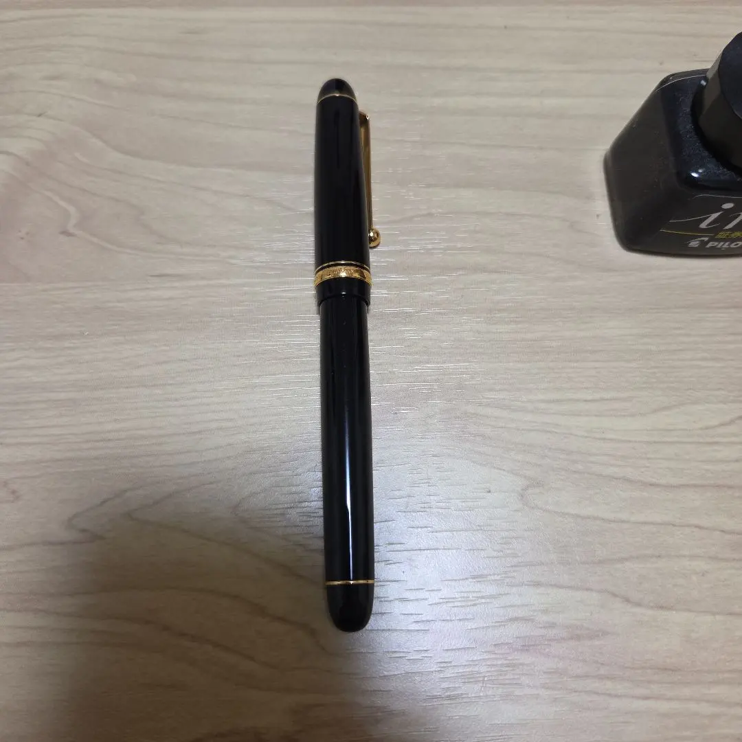 百樂 鋼筆 F 的縮圖