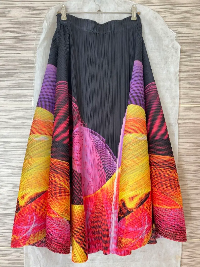 新品 未使用 PLEATS PLEASE SPECTRUM ワンピース サイズ4 - メルカリ