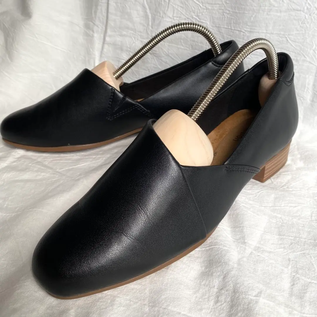 【美品】CLARKS クラークス フラットパンプス ポインテッドトゥ 美品】CLARKS クラークス フラットパンプス ポインテッドトゥ
