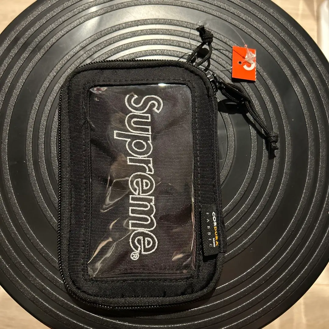 2025年最新】SUPREME パスケース・定期入れの人気アイテム