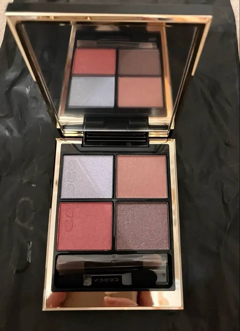 Thumbnail of SUQQU SIGNATURE COLOR EYES 04 KASUMI