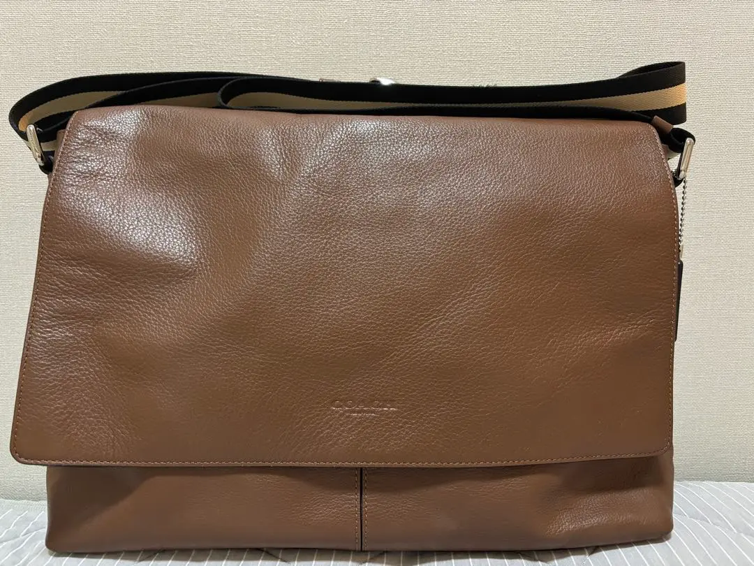 t*e様 COACH　コーチ　F54792　チャールズ　メッセンジャー　ブラウン 新品タグ付き×希少◎ COACH コーチ メンズ ショルダーバッグ