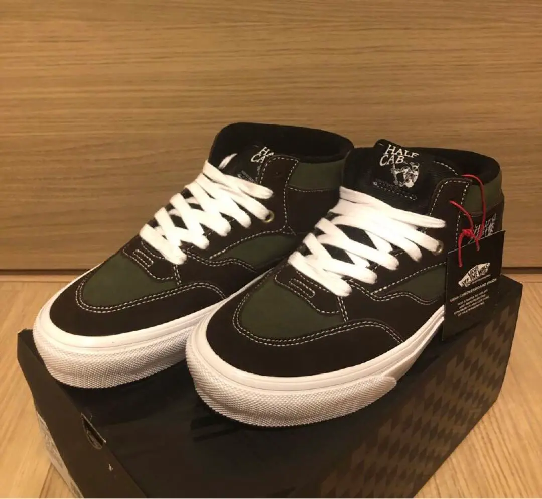 極美品　バンズ　スケートハーフキャブ 　オリーブ×ブラック　23.5センチ 楽天市場】VANS Half Cab PIG SUEDE Olive Black ハーフキャブ