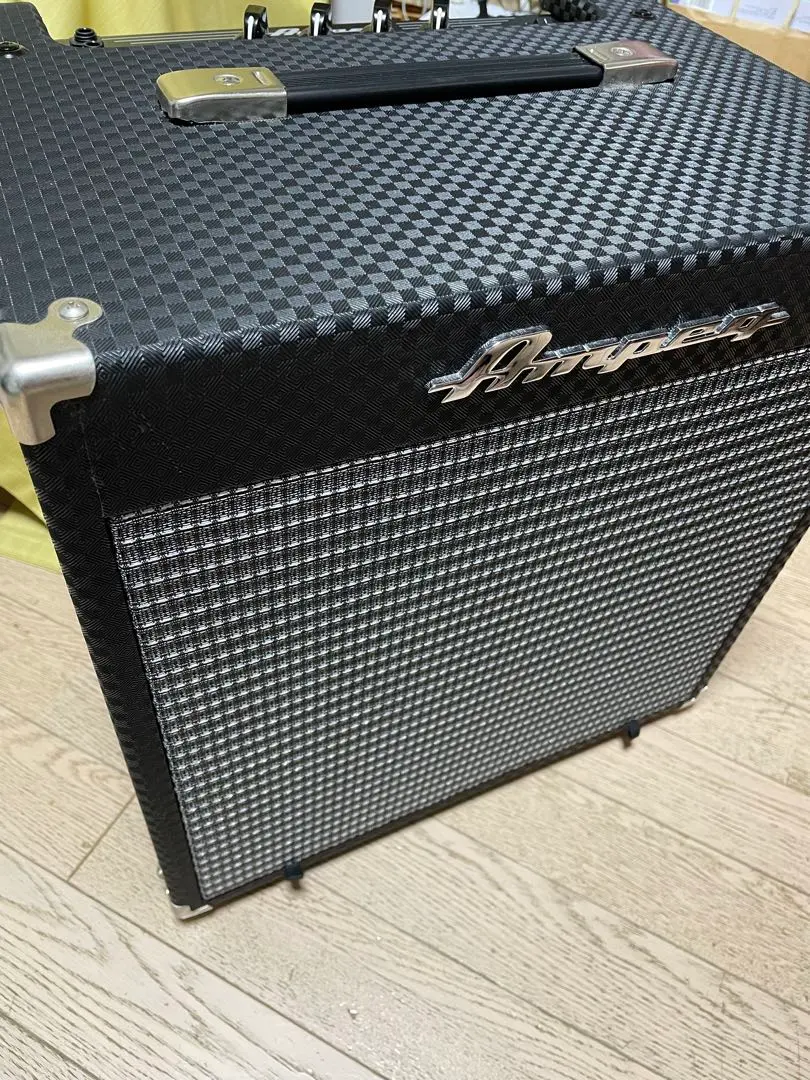 【極美品】Ampeg アンペグ RB-108 ベースアンプ AMPEG ( アンペグ ) RB-108 ベース用コンボアンプ 送料無料