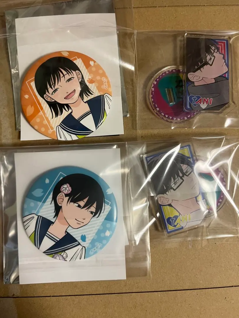 Thumbnail of A Balance of Us: Can Badge & Acrylic Stand Character Collection Set