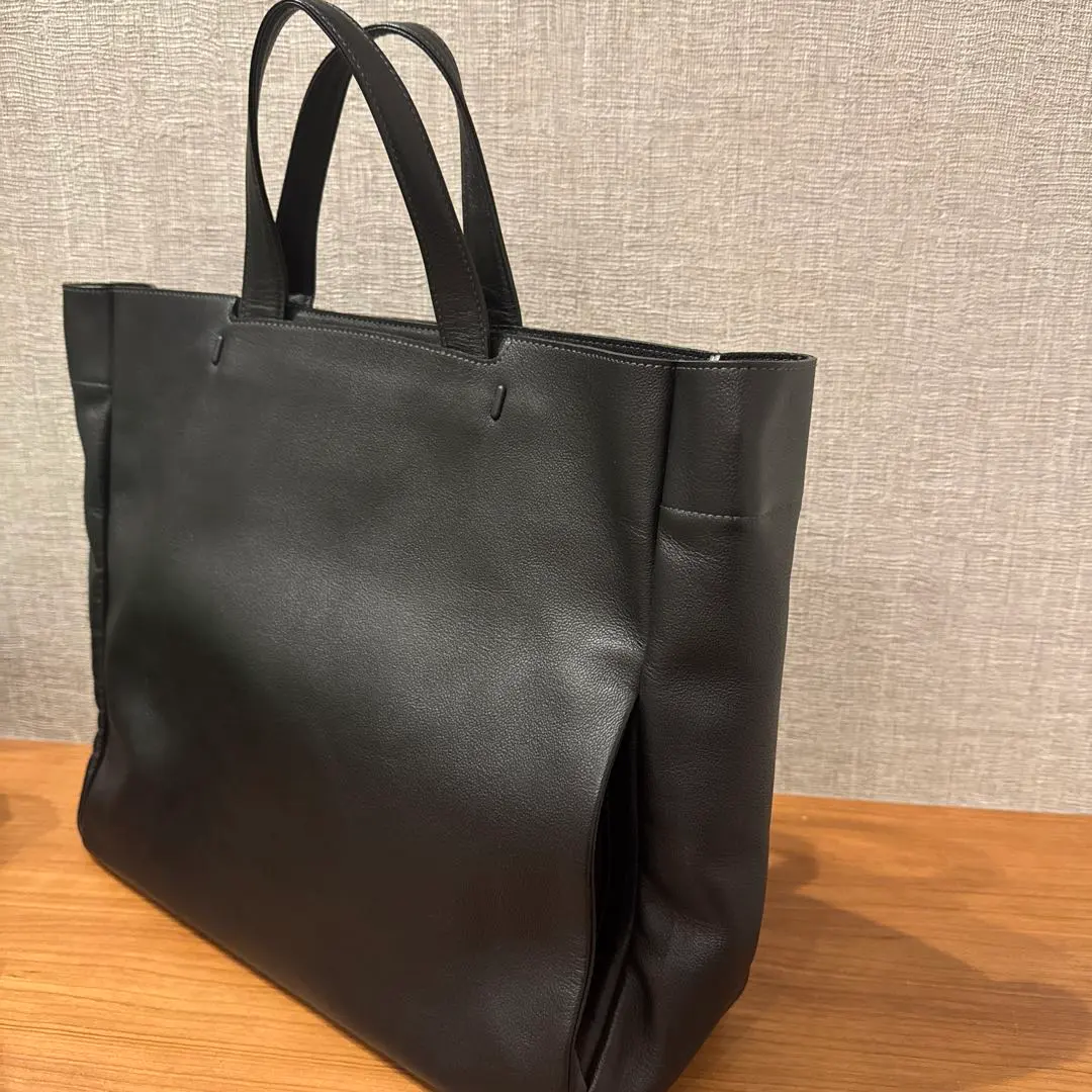 Thumbnail of Excellent Condition FARO Urban Square Tote 2