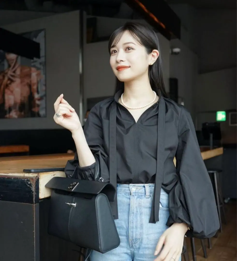 laubeblanc Double tie Blouse ホワイト Double tie Blouse – L'AUBE BLANC