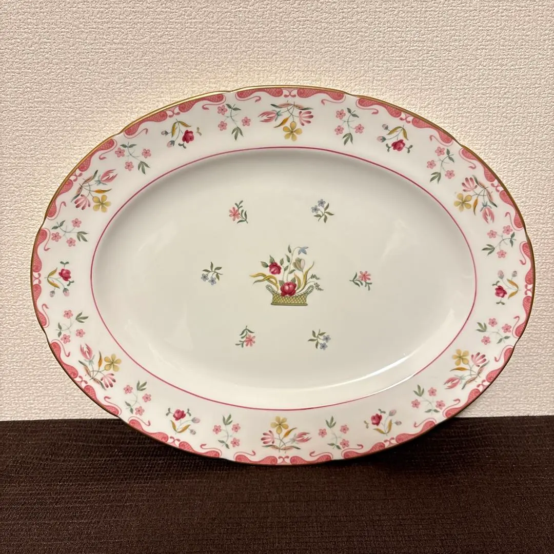 Thumbnail of Wedgwood Bianca Oval Plate Dinner Plate