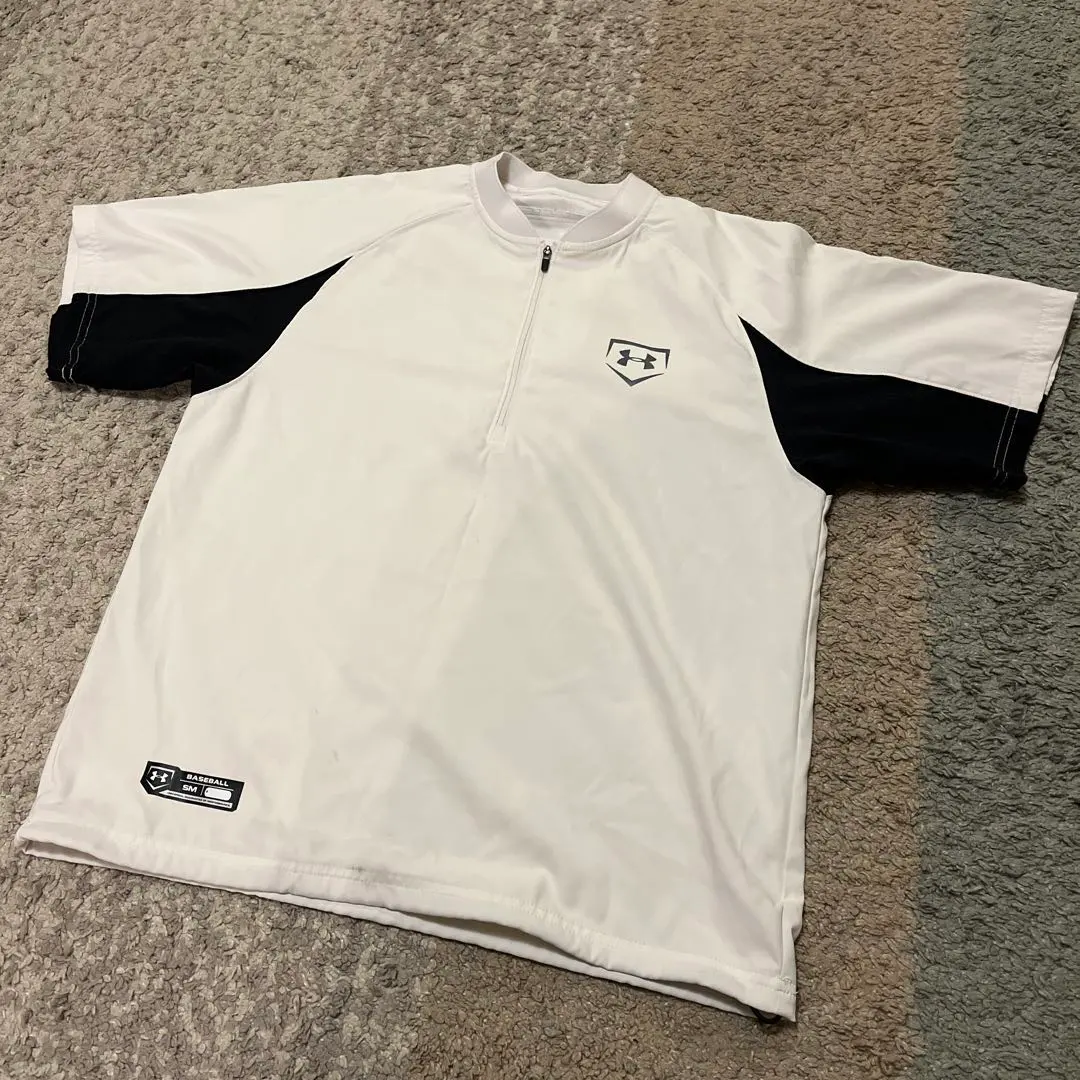 Thumbnail of Under Armour baseball shirt