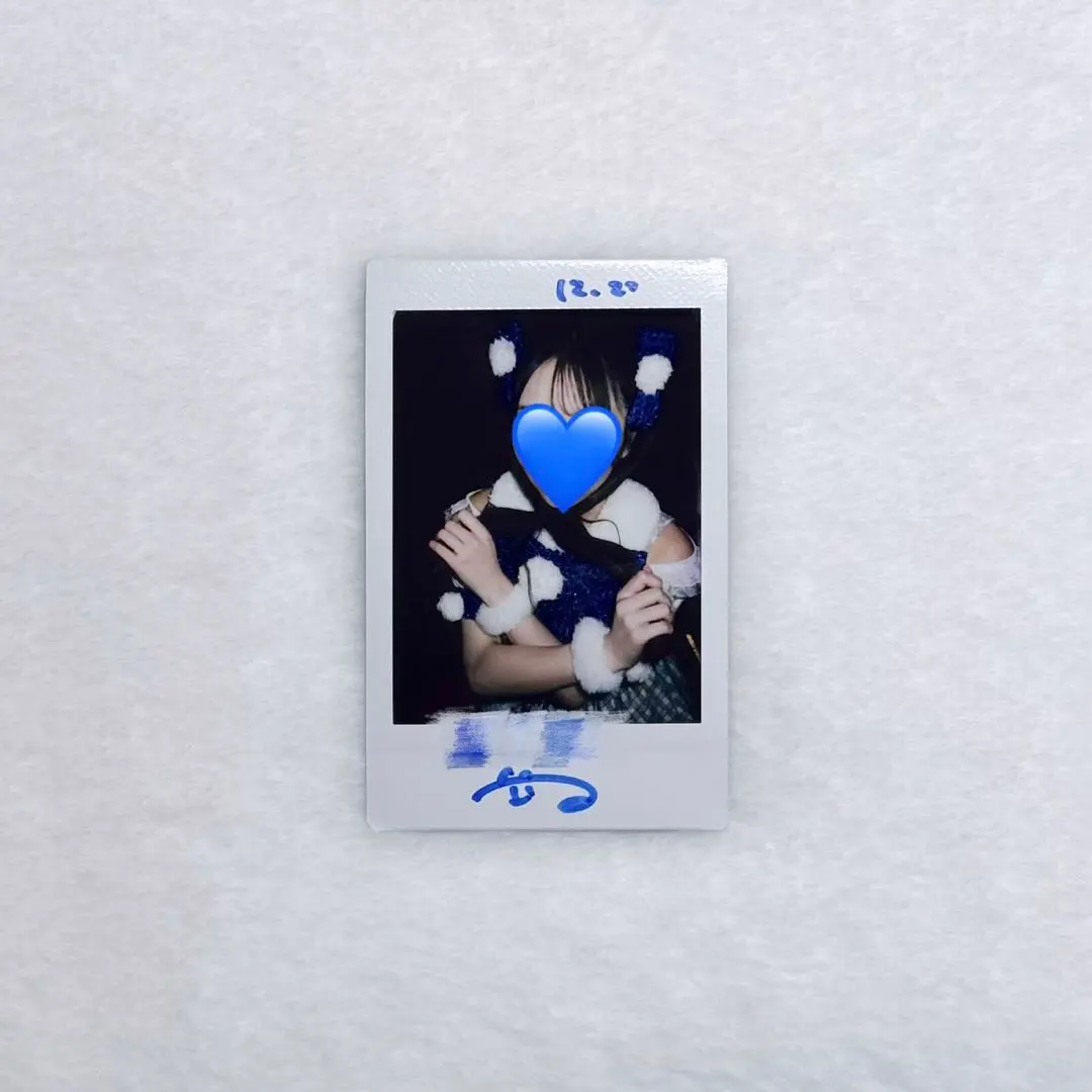 Thumbnail of iLiFE! Mai Hanase signed cheki (Polaroid photo) Christmas costume