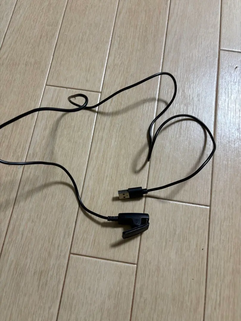 Thumbnail of USB charging cable, black, with clinch clip