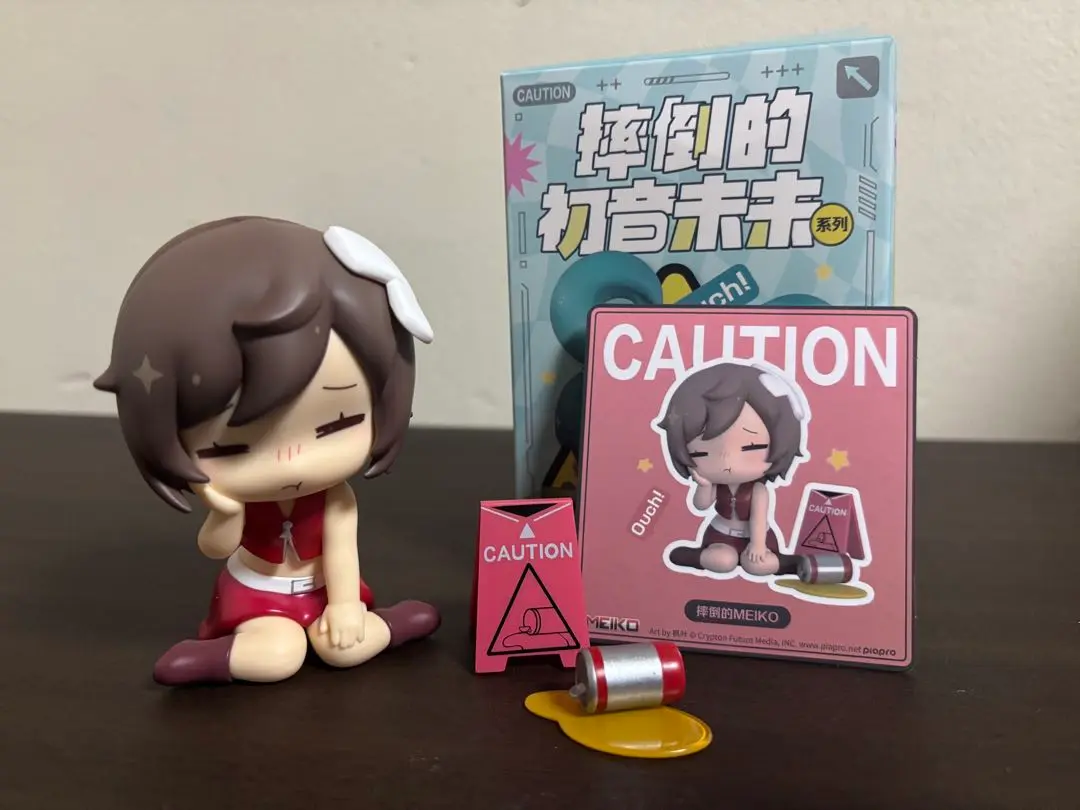 【まるみ】転倒した初音ミク　鏡音リン・レン・桜ミク　フィギュア Amazon.co.jp: 千本桜 feat. 初音ミク 鏡音鈴 1/8スケール PVC製
