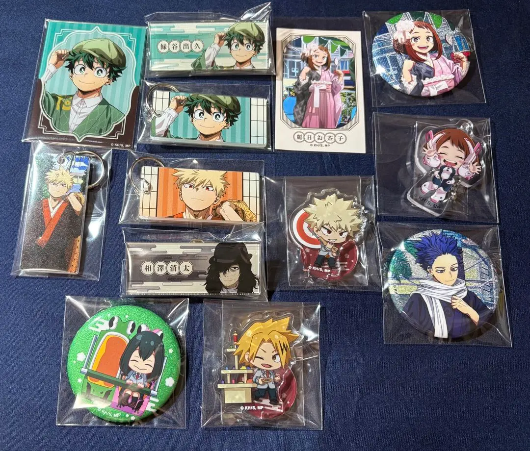 Thumbnail of My Hero Academia Hanayashiki Clear Cards, Can Badges, and Other Items - Bundle
