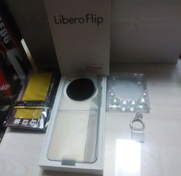 ◼️ジャンク傷あり Ymobile Libero Flip ゴールド 本体 ZTE SIMフリー Libero Flip A304ZT ゴールド [Gold] 6GB/128GB