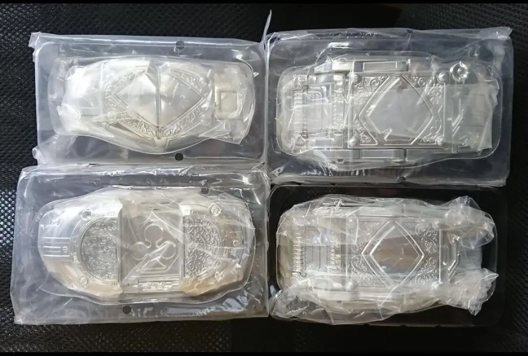 k-68-3118【中古】DX変身ベルト カリスラウザー 仮面ライダー剣ブレイド 仮面ライダーカリス ※箱有※内箱ブリスター有◆１００ 超希少○仮面ライダーカリス○DX変身ベルト○カリスラウザー - メルカリ