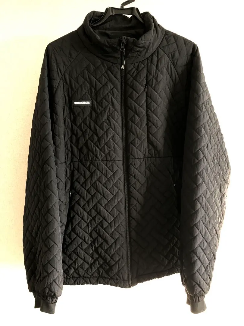 ウィンダンシー HIGH NECK QUILTING BLOUSON 的縮圖