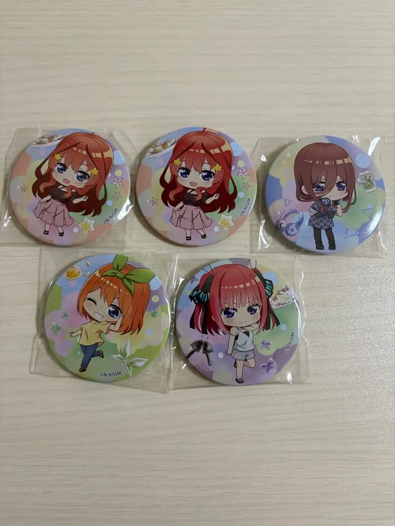 Thumbnail of The Quintessential Quintuplets Can Badges - Set of 5