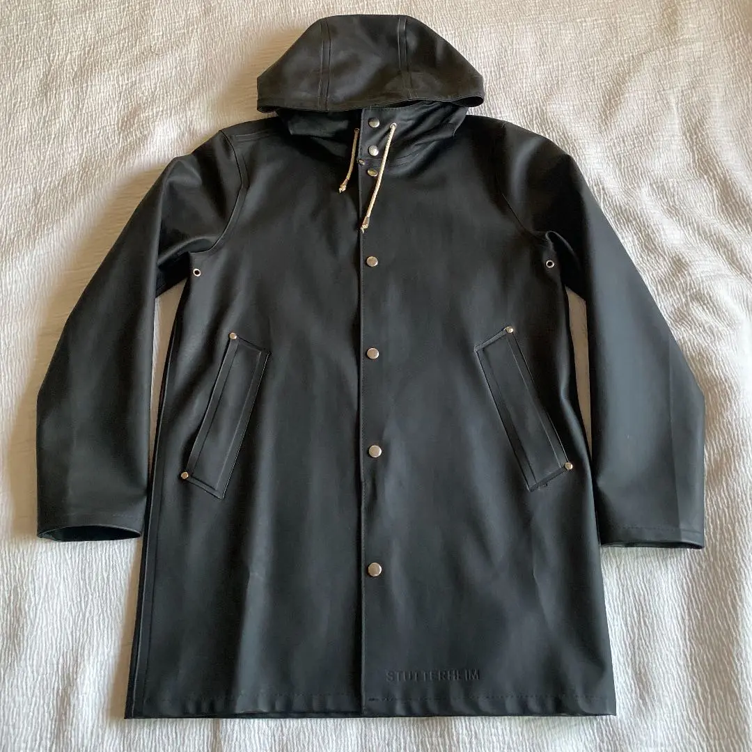 【カニエ・ウエスト着用モデル】北欧ブランド STUTTERHEIM レインコート STUTTERHEIM レイコート カニエ・ウェスト着用モデル - メルカリ
