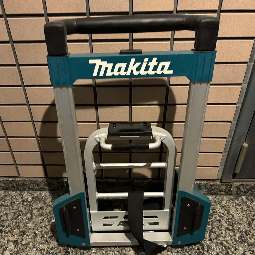 2F【used】マキタ　makita トローリ　キャリー　荷物運搬 2F【used】マキタ makita トローリ キャリー 荷物運搬 - メルカリ